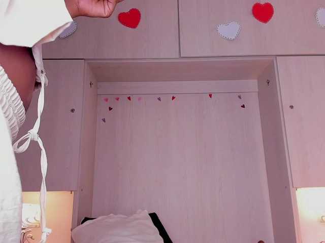 JadeeMuller's BongaCams show and profile