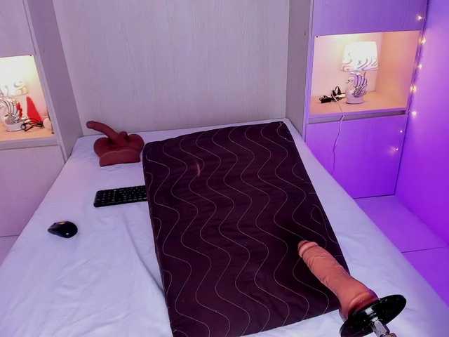 JadeeMuller's BongaCams show and profile