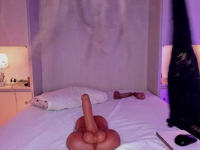 JadeeMuller's BongaCams show and profile