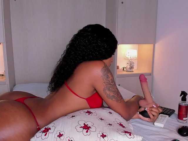 JadeeMuller's BongaCams show and profile