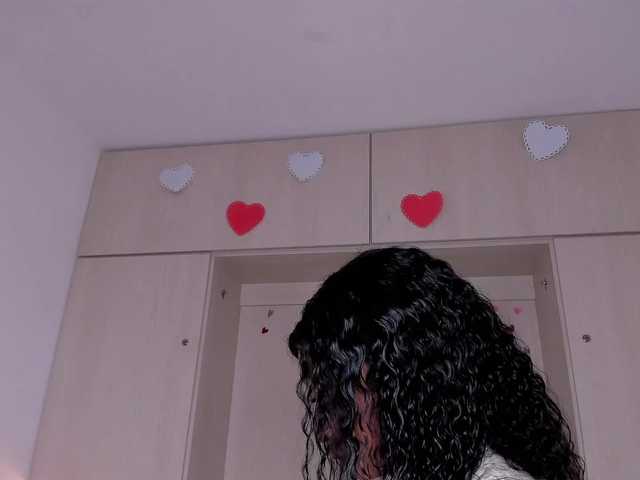 JadeeMuller's BongaCams show and profile