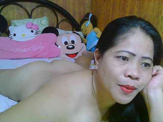 Sweetlips69 webcam