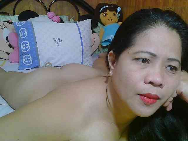 Sweetlips69 webcam