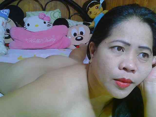 Sweetlips69 webcam