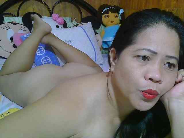 Sweetlips69 webcam