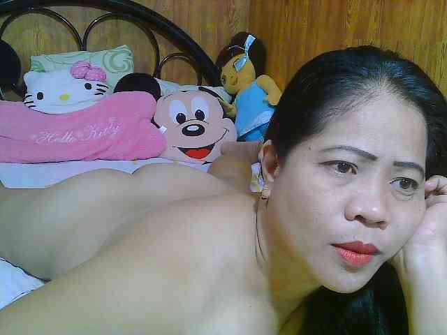 Sweetlips69 webcam