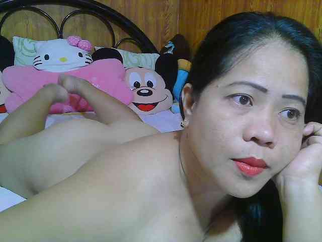 Sweetlips69 webcam