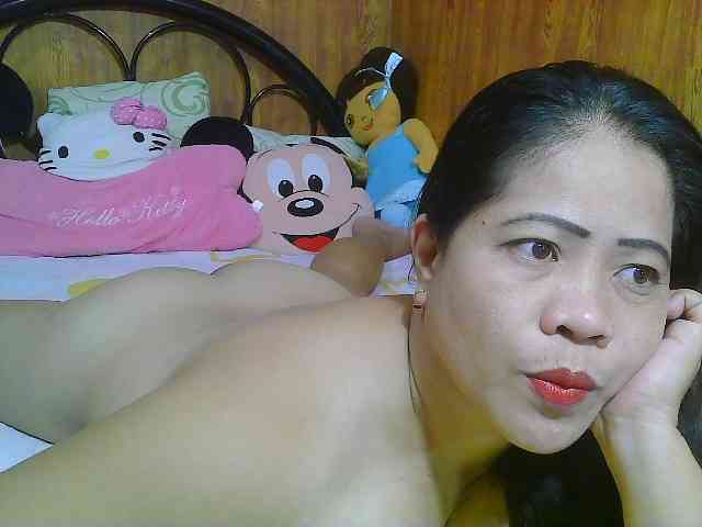 Sweetlips69 webcam