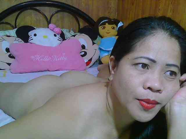 Sweetlips69 webcam