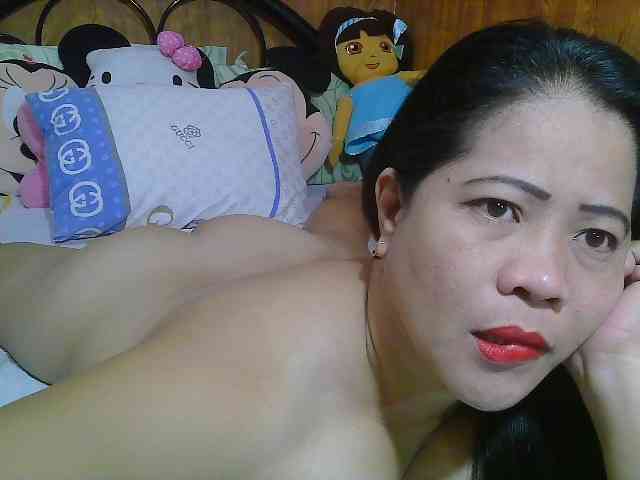 Sweetlips69 webcam