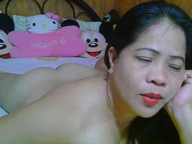 Sweetlips69 webcam