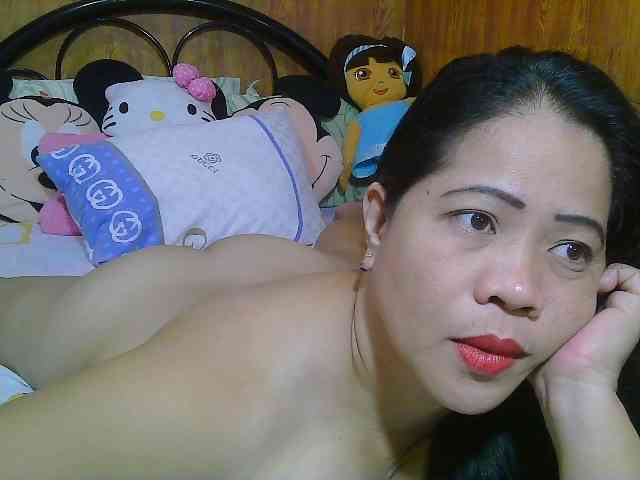 Sweetlips69 webcam