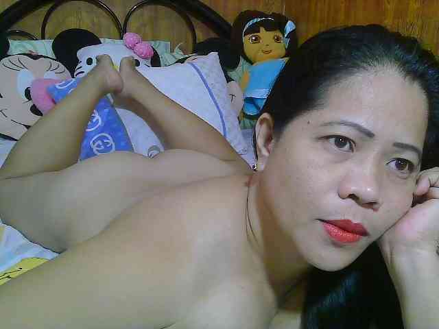Sweetlips69 webcam