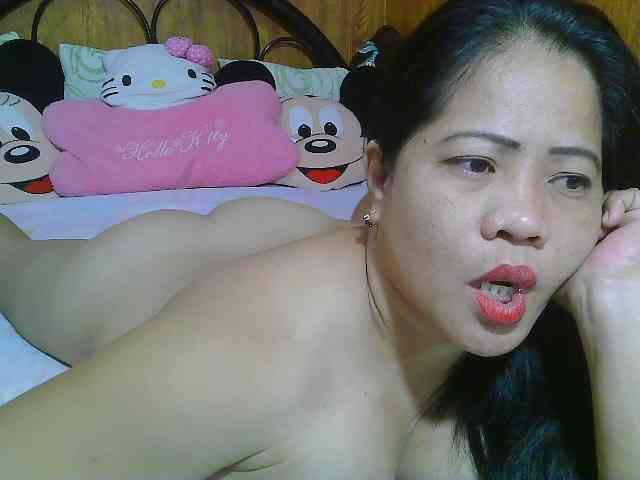 Sweetlips69 webcam