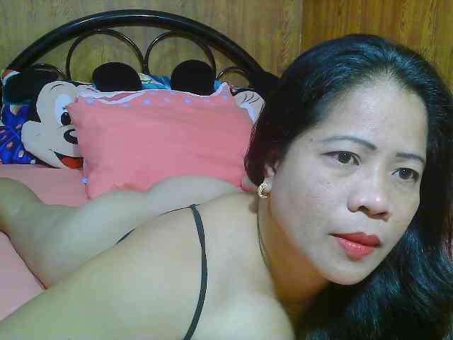 Sweetlips69 - big-ass-asian cam model from asia