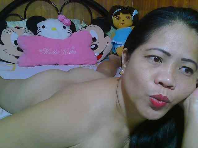 Sweetlips69 webcam