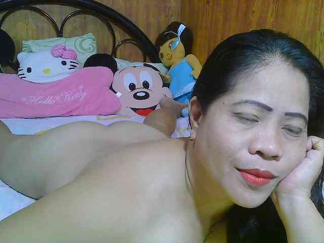 Sweetlips69 webcam