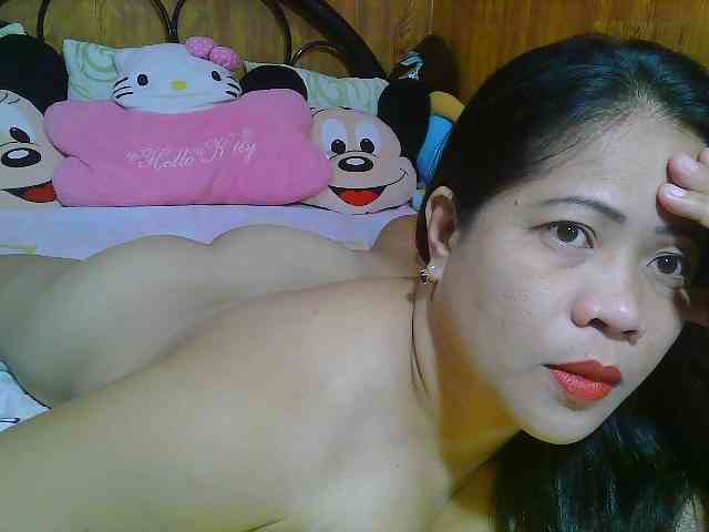 Sweetlips69 webcam