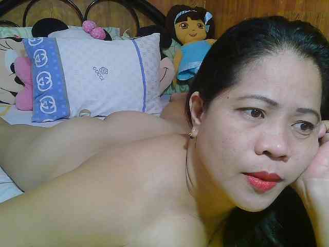 Sweetlips69 webcam