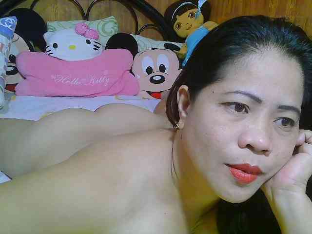 Sweetlips69 webcam
