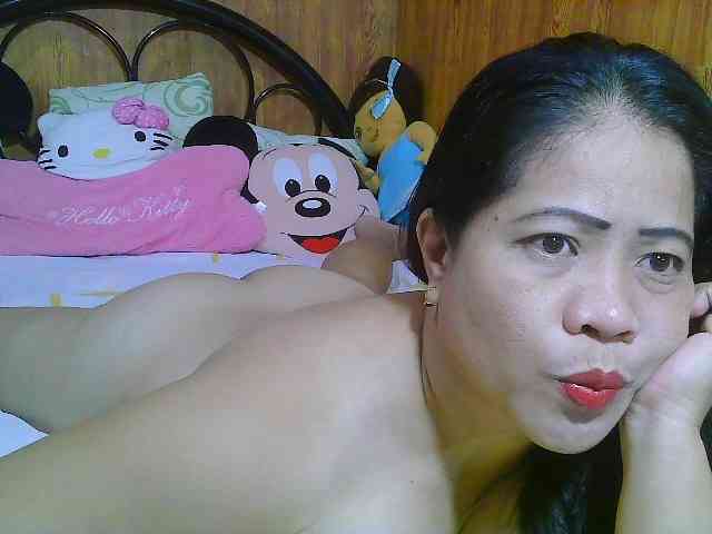 Sweetlips69 webcam