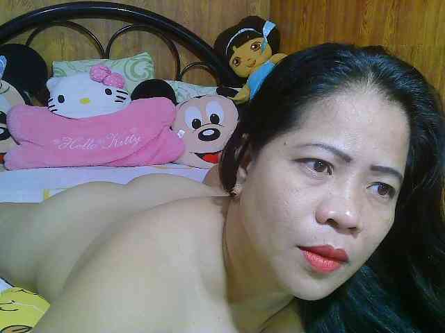 Sweetlips69 webcam