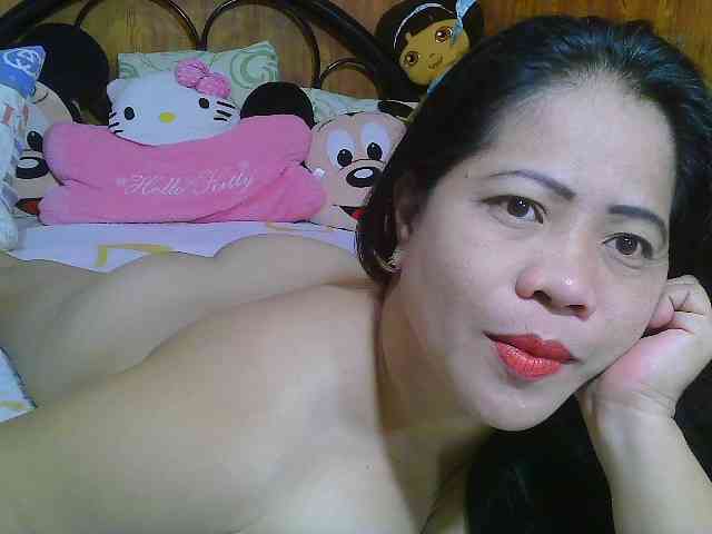 Sweetlips69 webcam