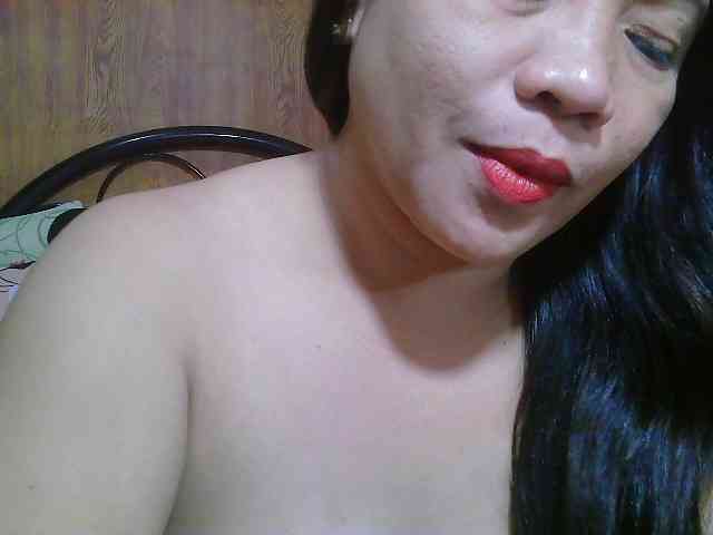 Sweetlips69 webcam