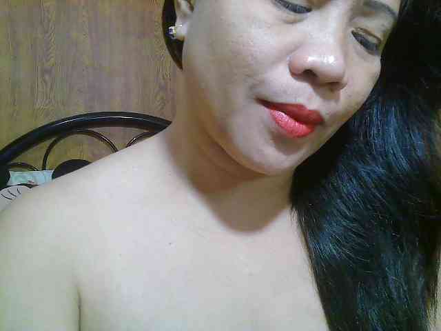 Sweetlips69 webcam