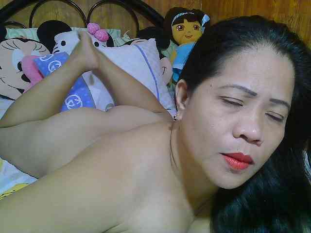Sweetlips69 webcam