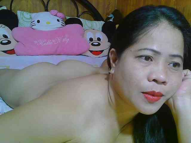 Sweetlips69 webcam