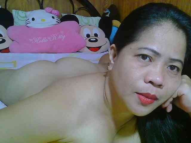Sweetlips69 webcam