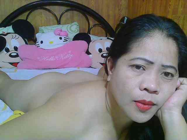 Sweetlips69 webcam