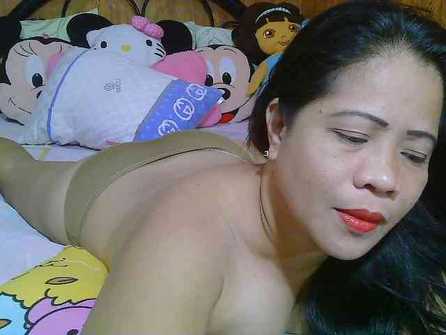 Sweetlips69 webcam