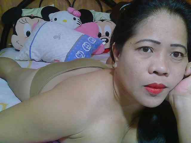 Sweetlips69 webcam