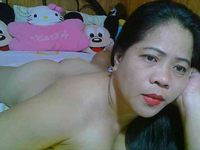 Sweetlips69 webcam