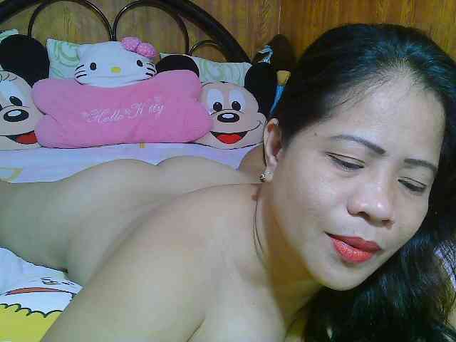 Sweetlips69 webcam