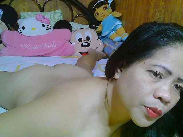 Sweetlips69 webcam