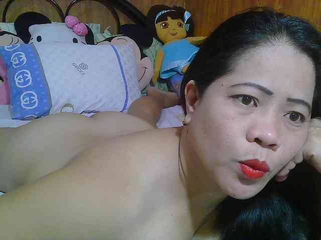 Sweetlips69 webcam