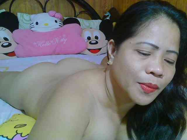 Sweetlips69 webcam