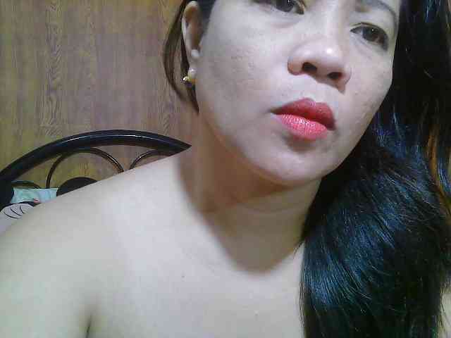 Sweetlips69 webcam