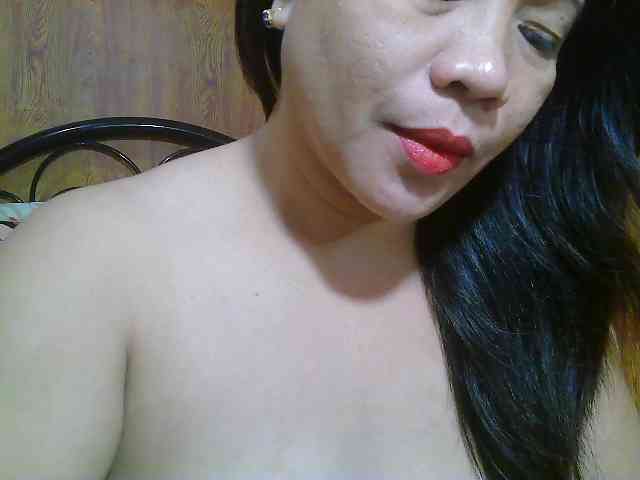Sweetlips69 webcam