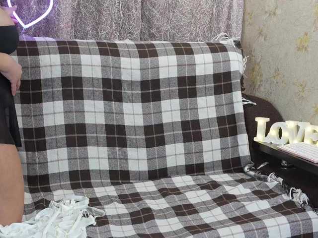 sexlove12002's BongaCams show and profile