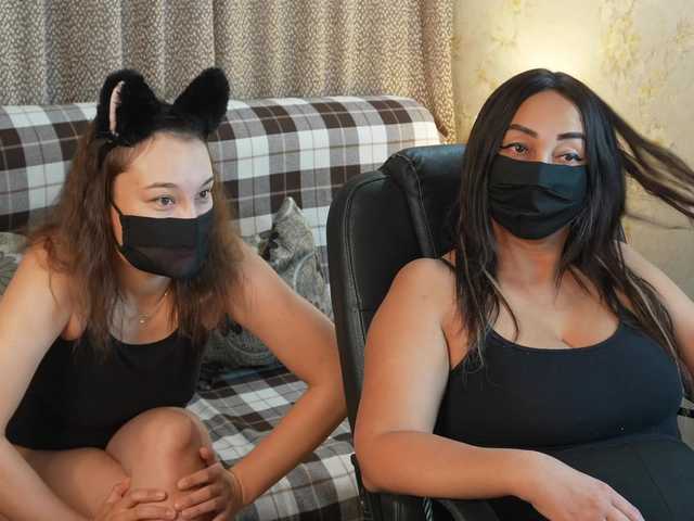 sexlove12002 live cam