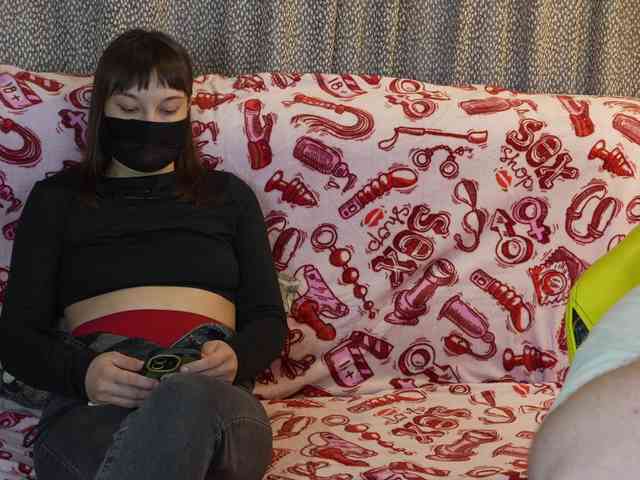 sexlove12002 Live Webcam on BongaCams