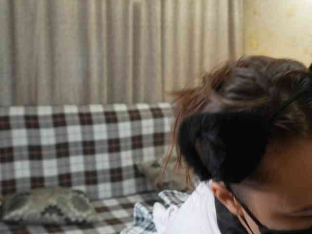 sexlove12002 Live Webcam on BongaCams