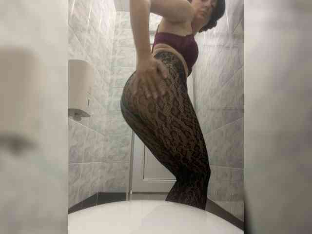 Girlnextdoor94 webcam
