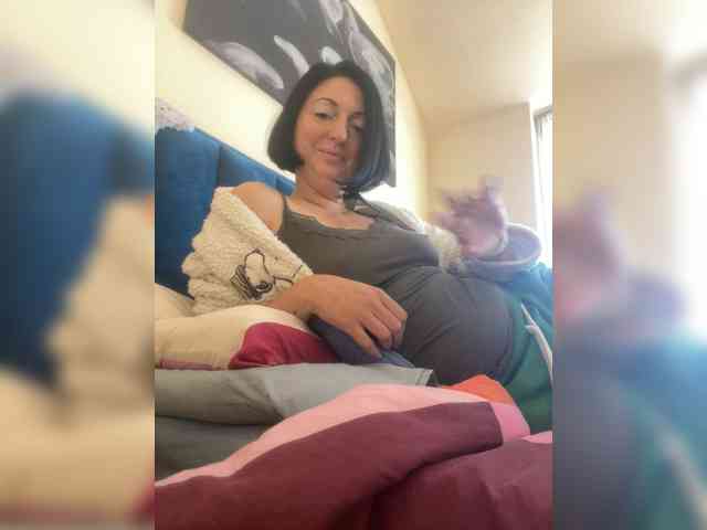 Girlnextdoor94 webcam