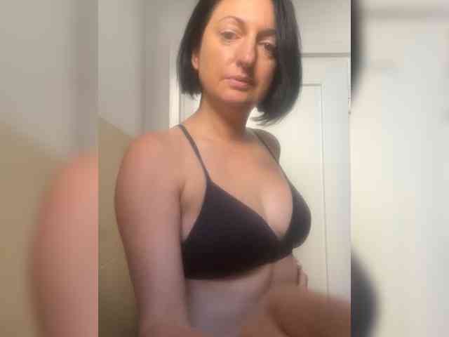 Girlnextdoor94 webcam