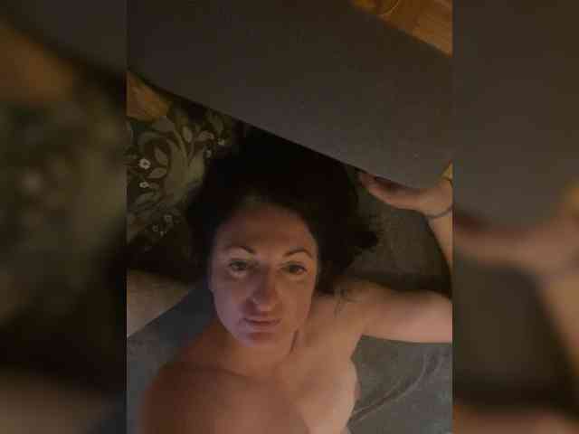 Girlnextdoor94 webcam